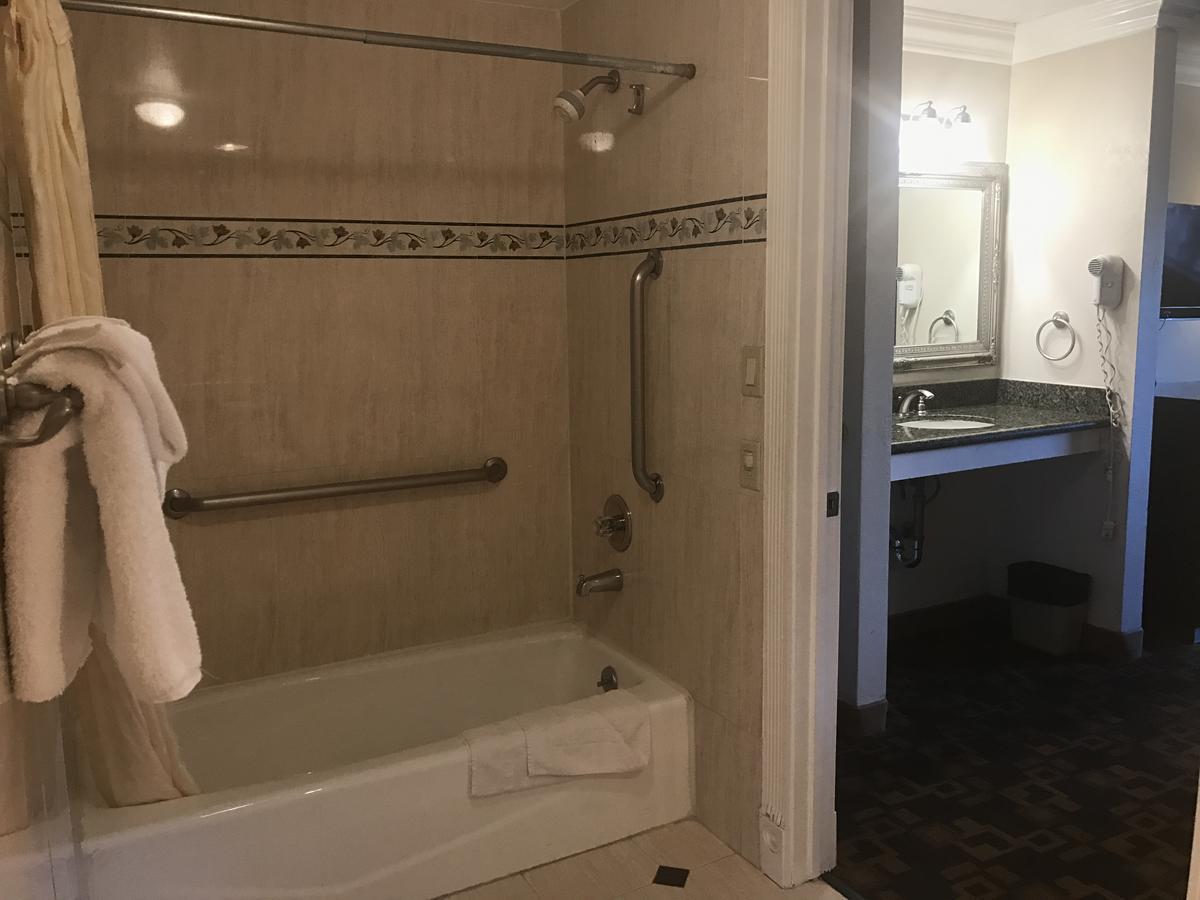 Castaic Inn Six Flags Valencia Екстер'єр фото