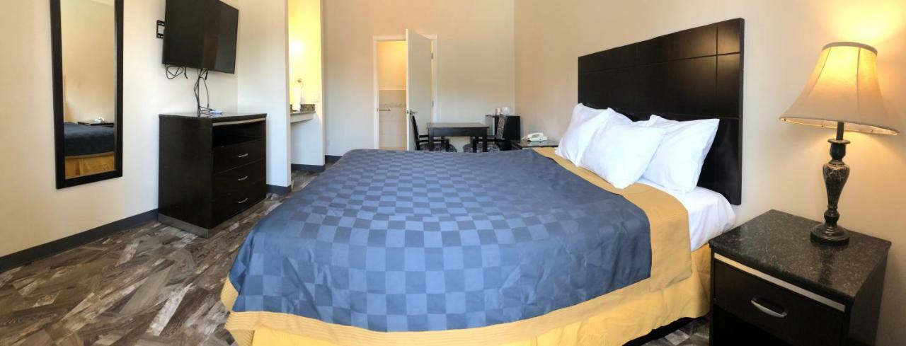 Castaic Inn Six Flags Valencia Екстер'єр фото