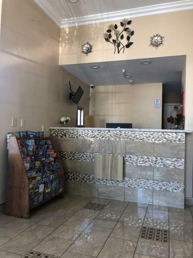 Castaic Inn Six Flags Valencia Екстер'єр фото