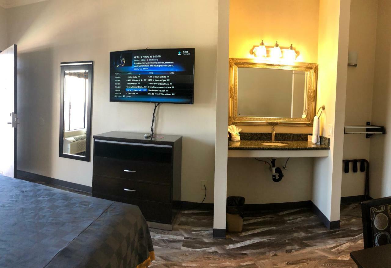 Castaic Inn Six Flags Valencia Екстер'єр фото